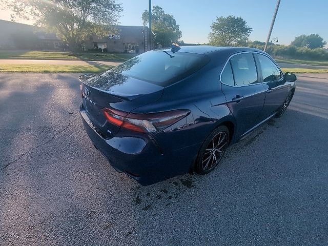 Used 2024 Toyota Camry SE w/ Audio Upgrade Package FWD image 5