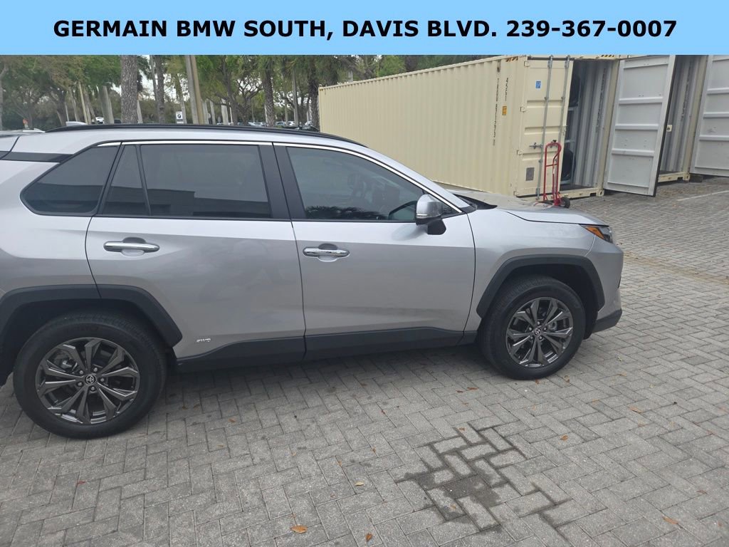 Used 2023 Toyota RAV4 Limited image 22