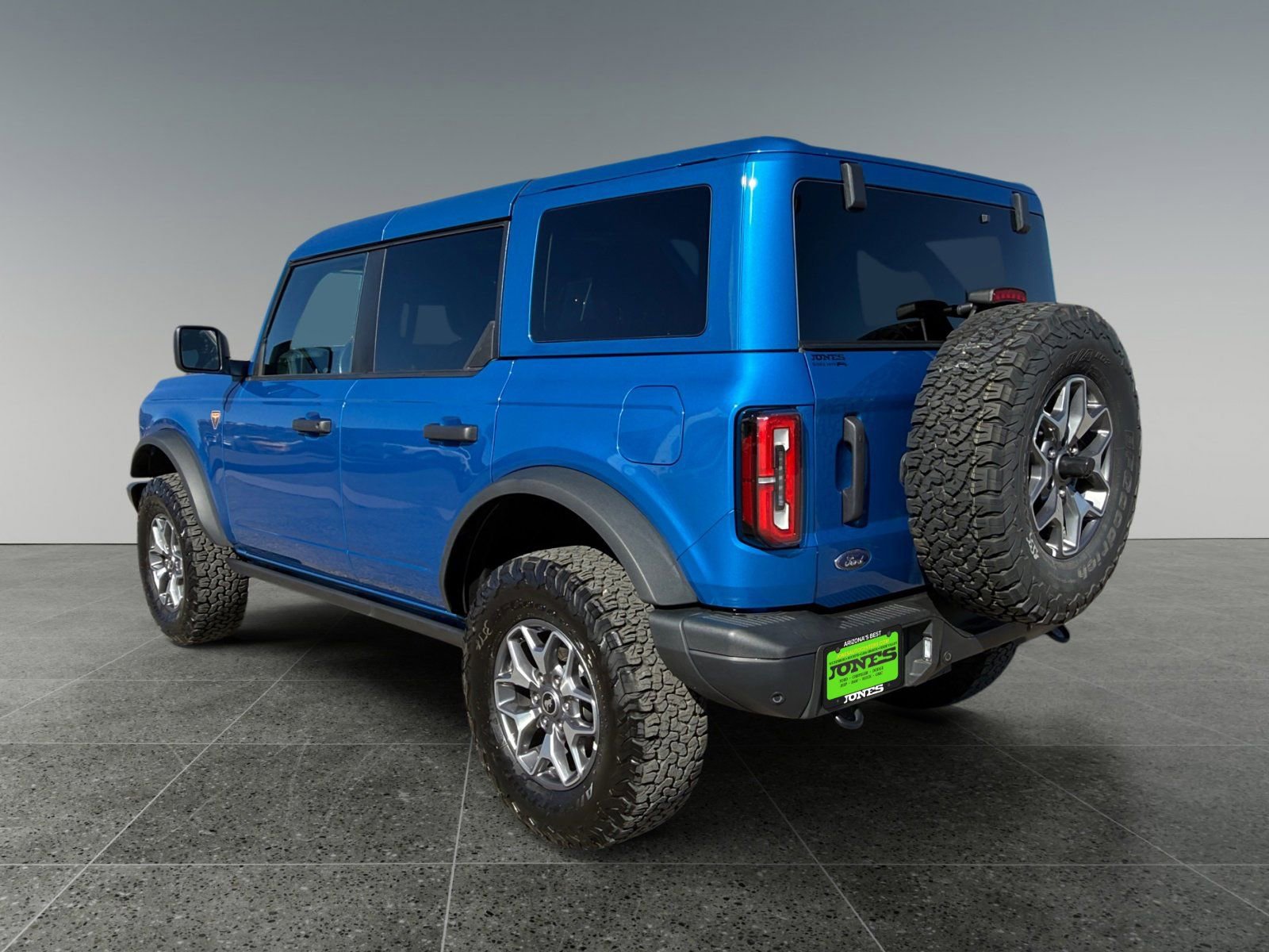 Used 2025 Ford Bronco Badlands AWD/4WD image 4