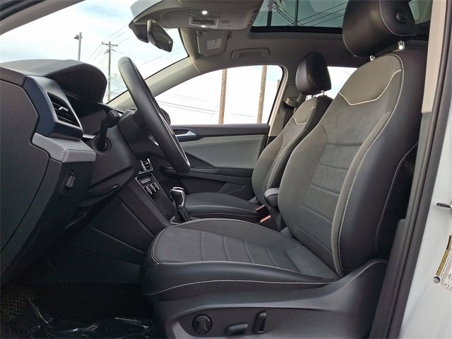 Used 2023 Volkswagen Taos SE image 13