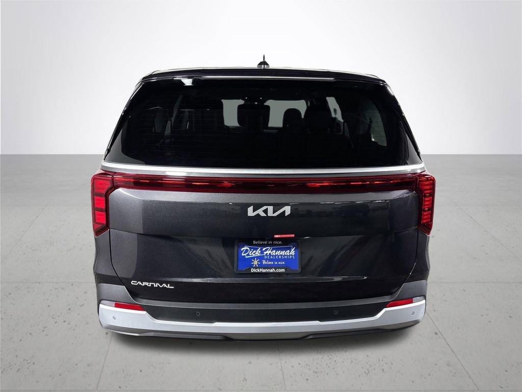 New 2026 Kia Carnival FWD image 7