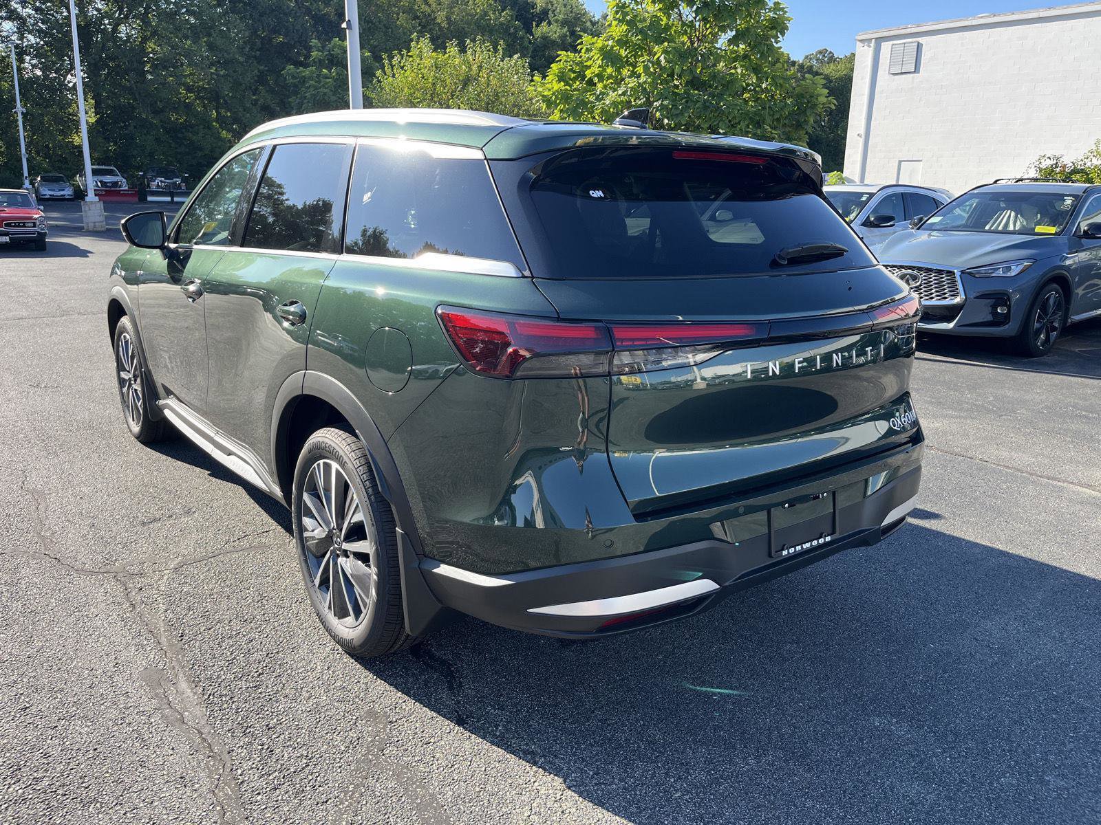 New 2026 INFINITI QX60 Luxe w/ Cargo Package image 5