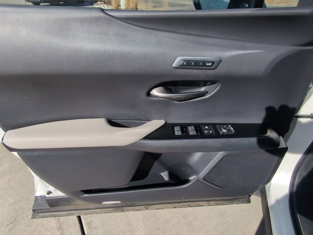 Used 2021 Lexus UX 250h w/ Accessory Package (Z1) image 13