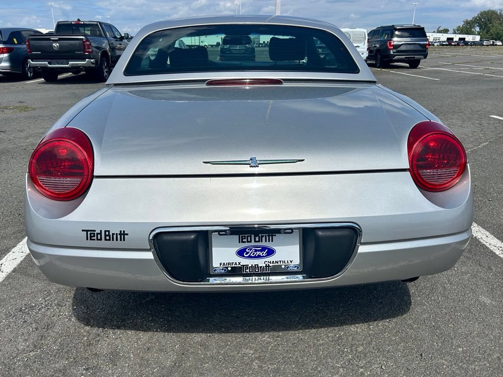 Used 2004 Ford Thunderbird RWD image 8