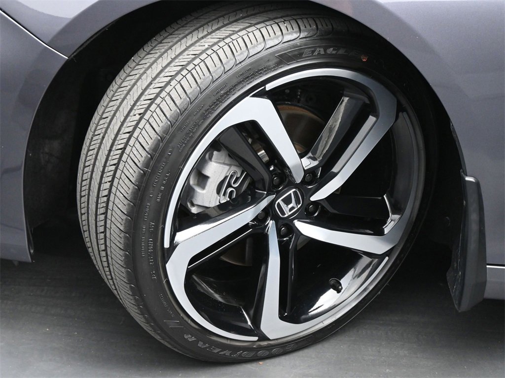 Used 2018 Honda Accord Sport image 19