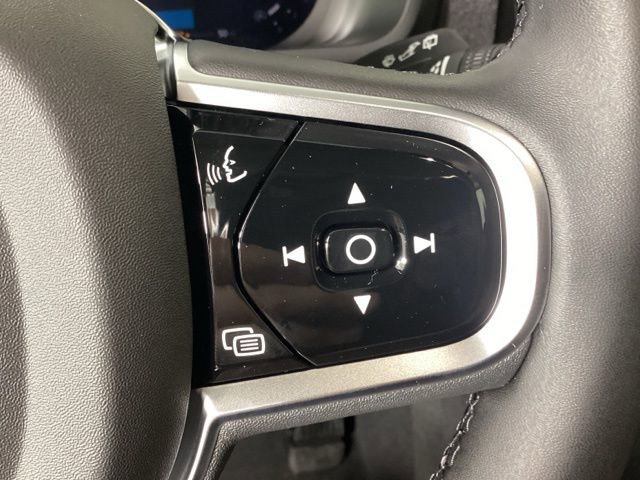 New 2026 Volvo XC90 B6 Plus w/ Protection Package Premier image 31