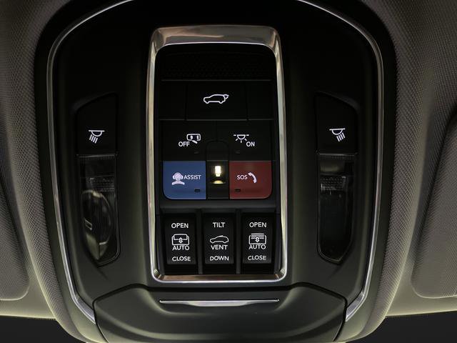 Used 2022 Jeep Grand Cherokee Limited image 26