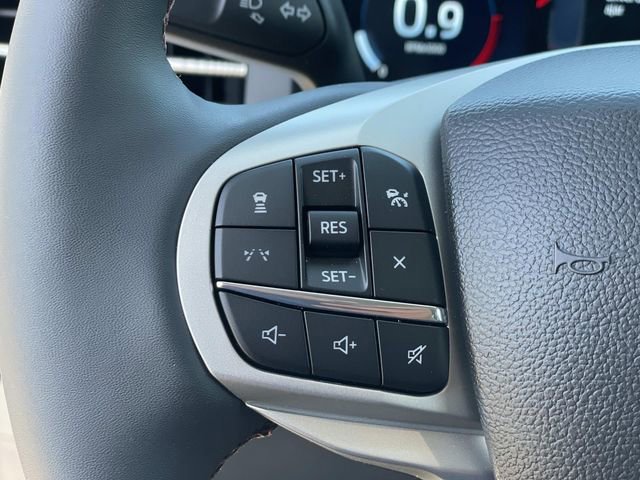 New 2026 Ford Explorer Active RWD image 8