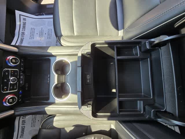 Used 2024 GMC Yukon SLT AWD/4WD image 28