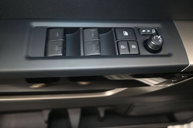 New 2026 Toyota Tundra Limited AWD/4WD image 11