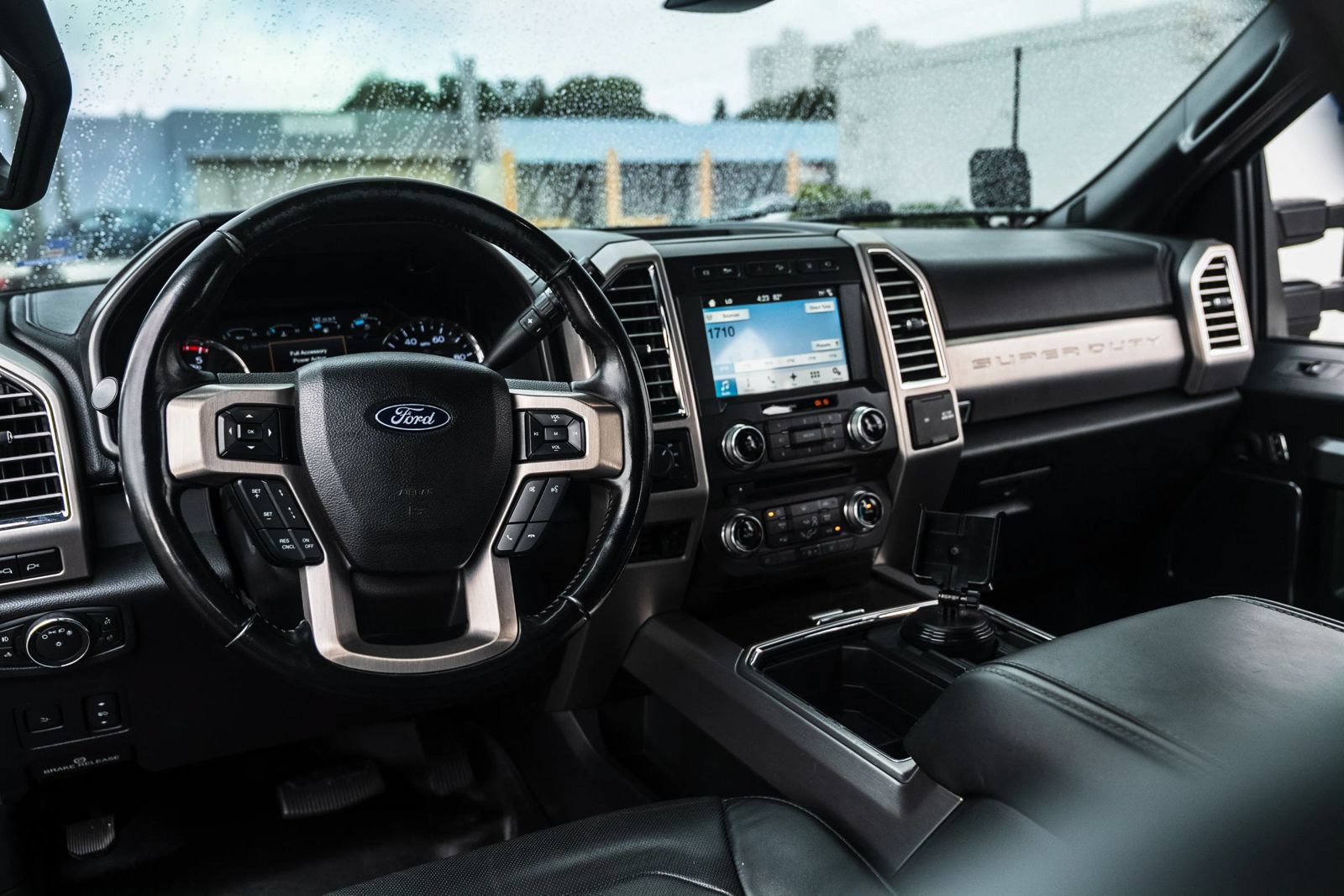 Used 2017 Ford F250 Platinum w/ Platinum Ultimate Package AWD/4WD image 20