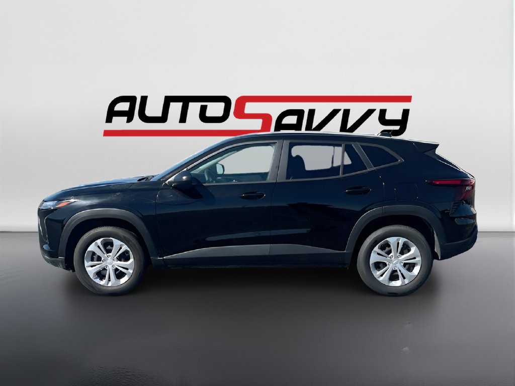 Used 2026 Chevrolet Trax LS FWD image 4