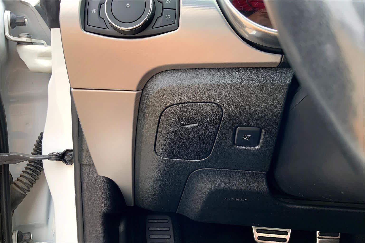 Certified 2019 Ford Mustang Premium RWD image 36