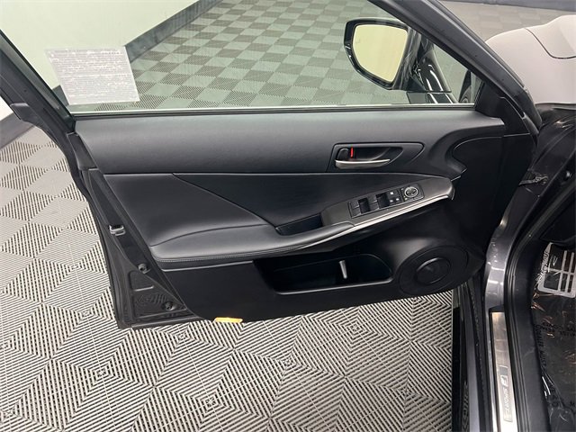Certified 2023 Lexus IS 350 F Sport image 9