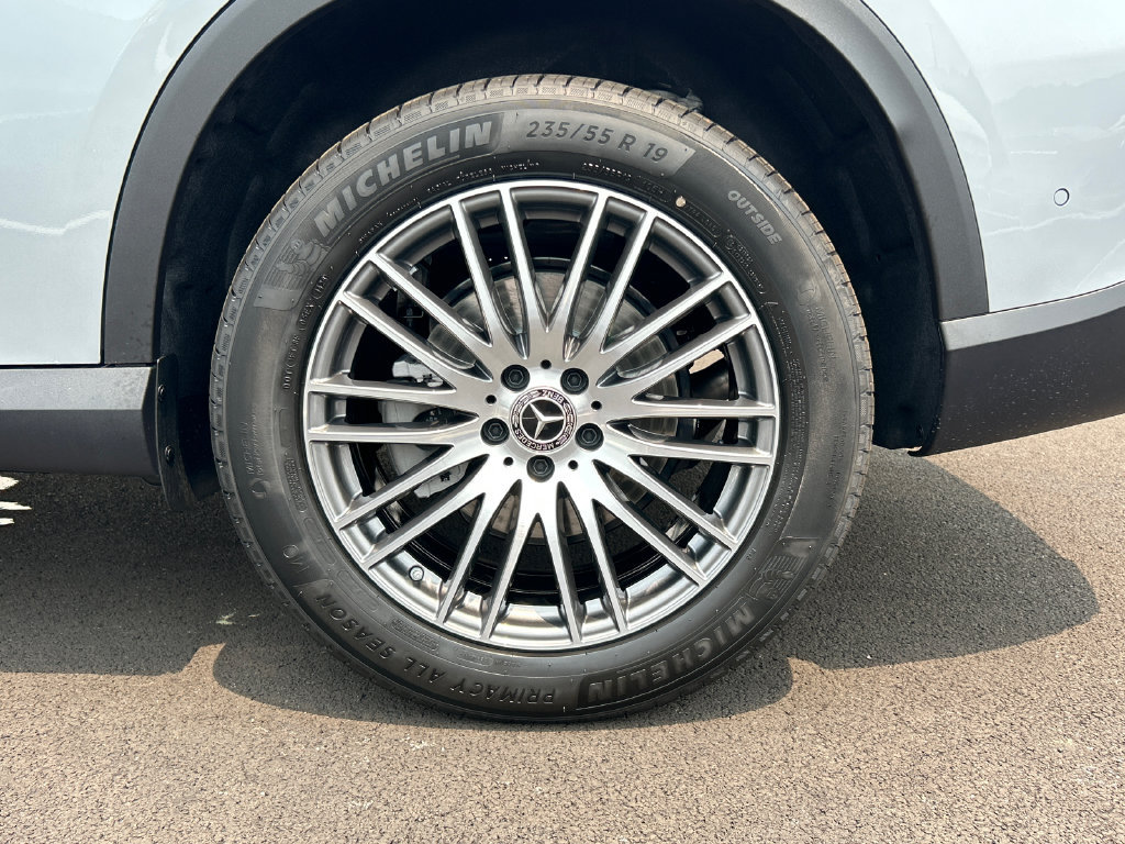 New 2026 Mercedes-Benz GLC 300 4MATIC image 32