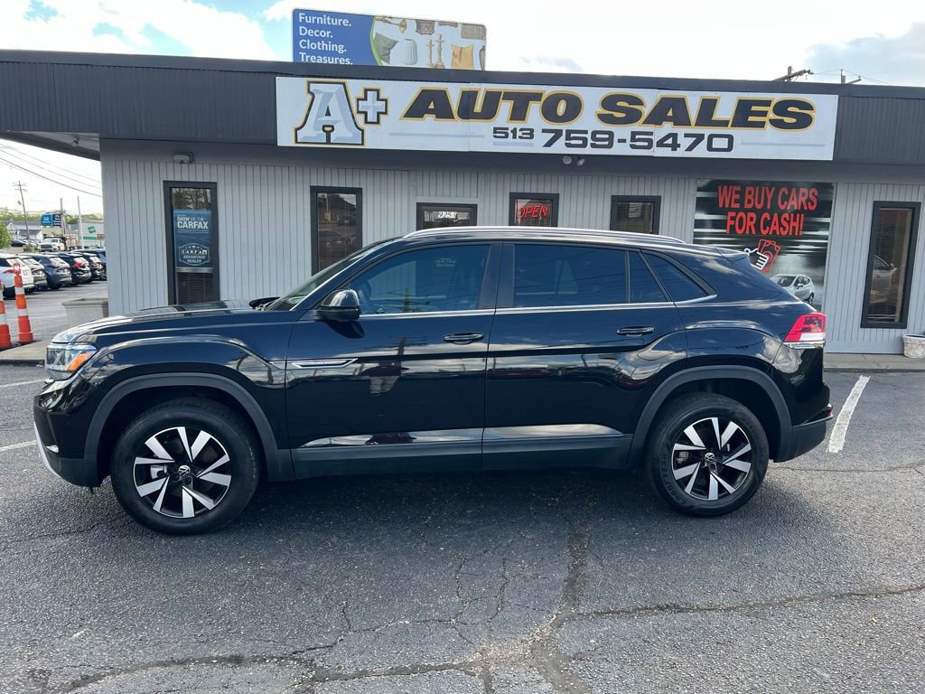 Used 2022 Volkswagen Atlas Cross Sport SE FWD image 1