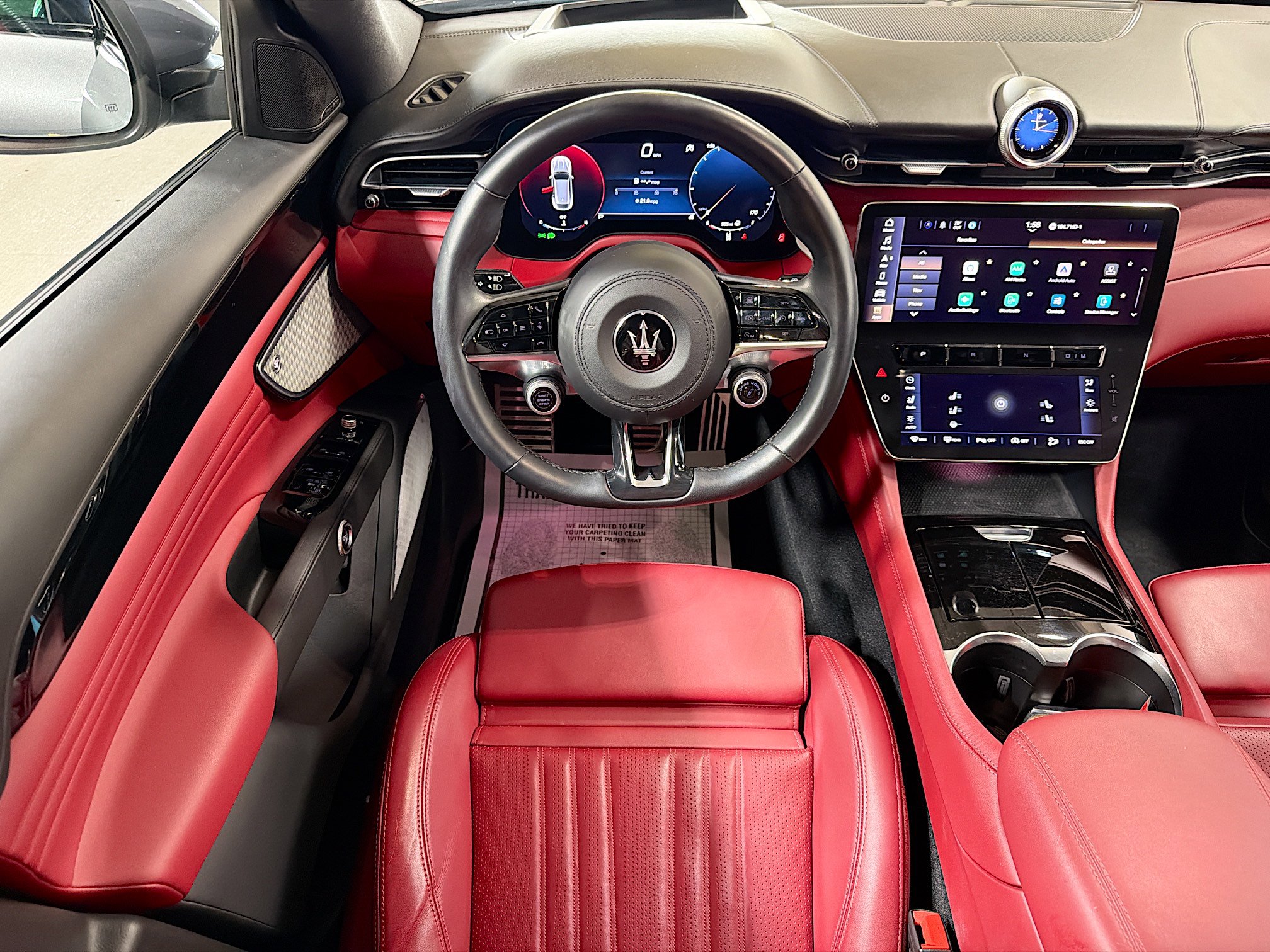 Used 2023 Maserati Grecale Modena image 17