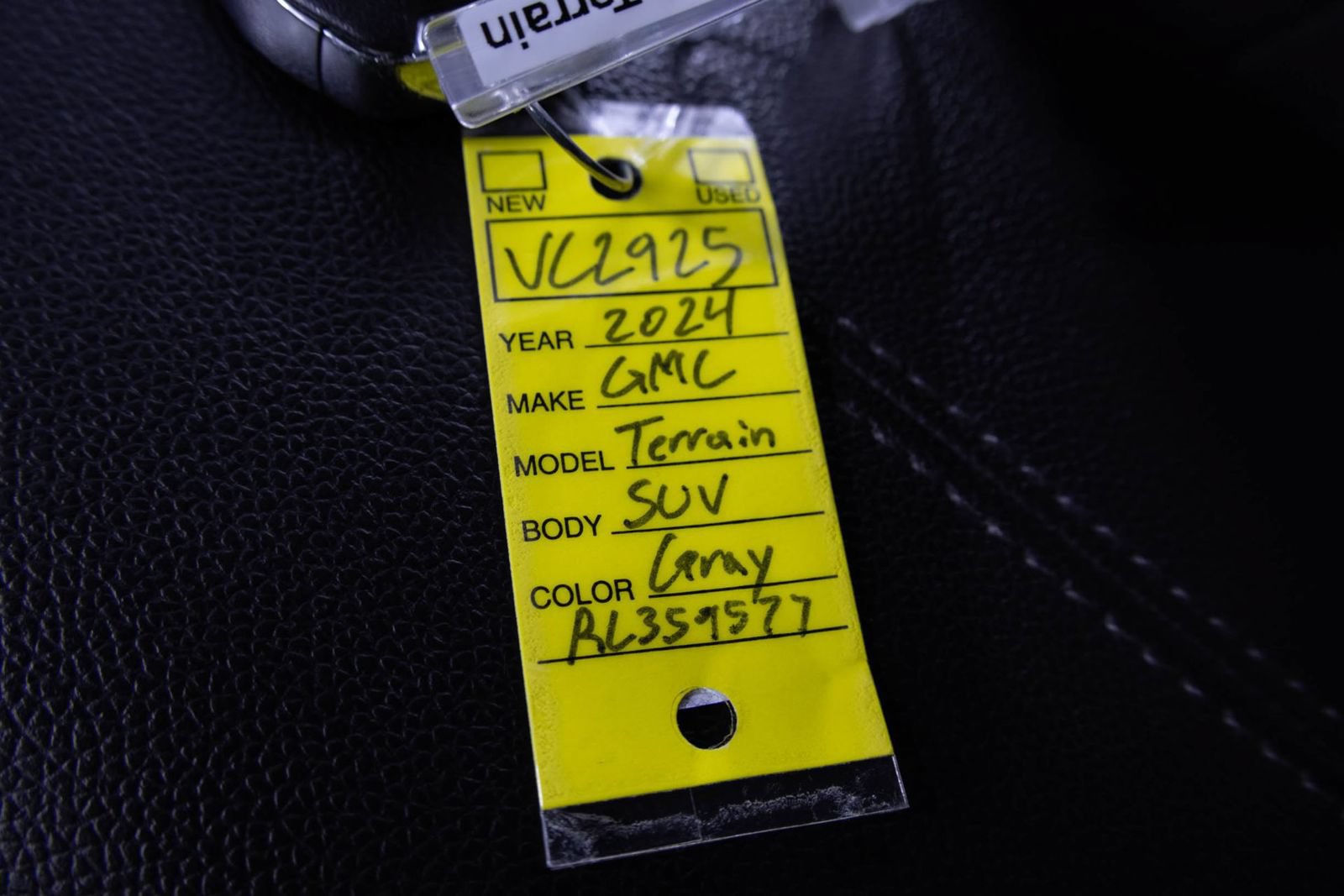 Used 2024 GMC Terrain SLE AWD/4WD image 32