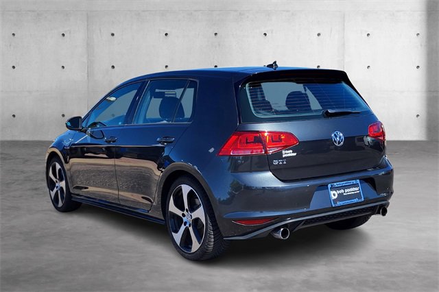 Used 2017 Volkswagen Golf S image 5