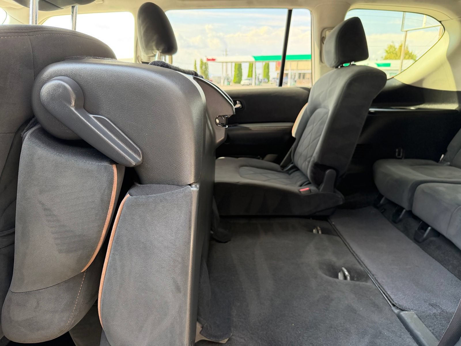 Used 2019 Nissan Armada SV w/ Driver Package AWD/4WD image 28
