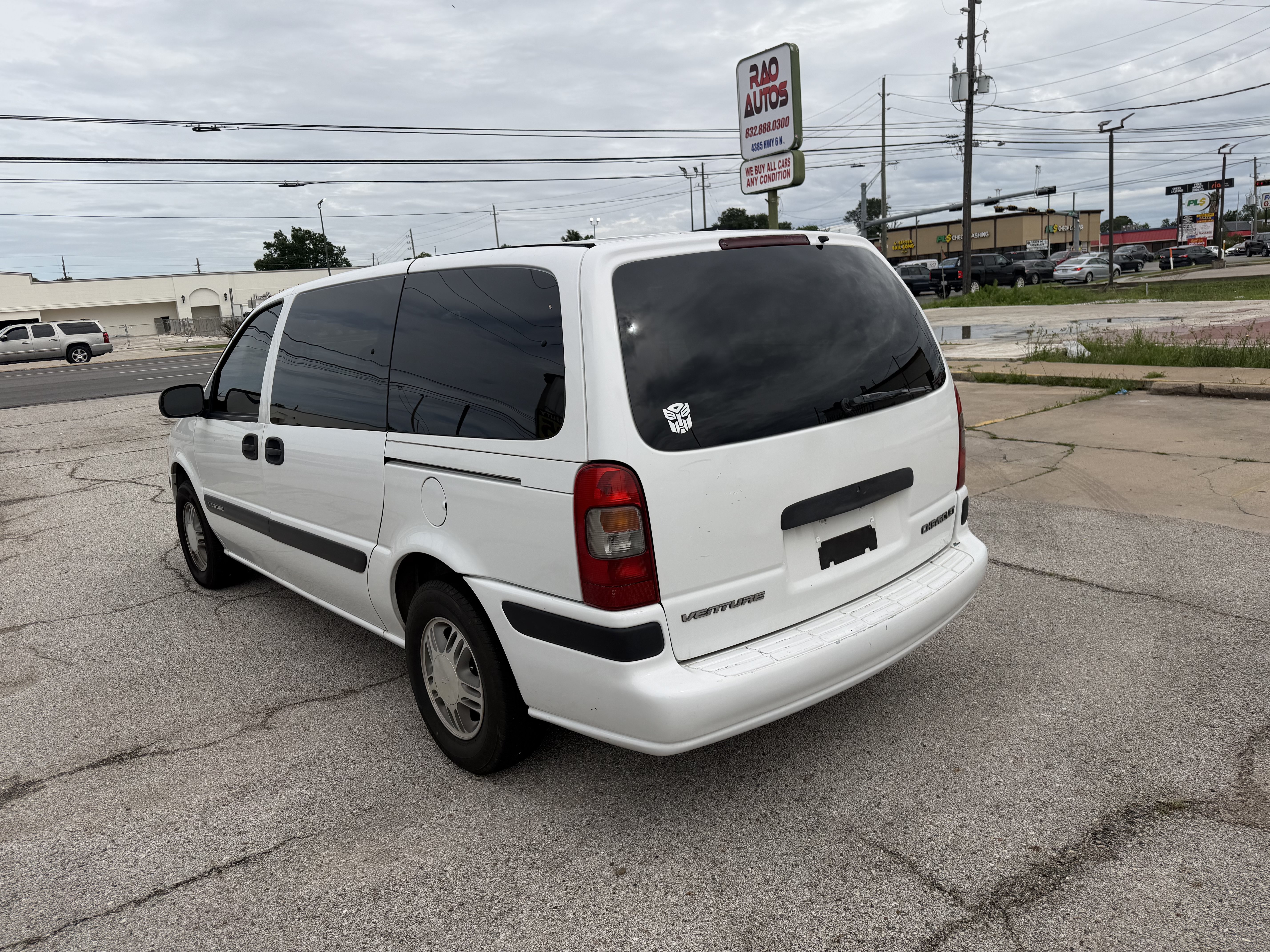 Used 2003 Chevrolet Venture Extended w/ Climate Package FWD image 9