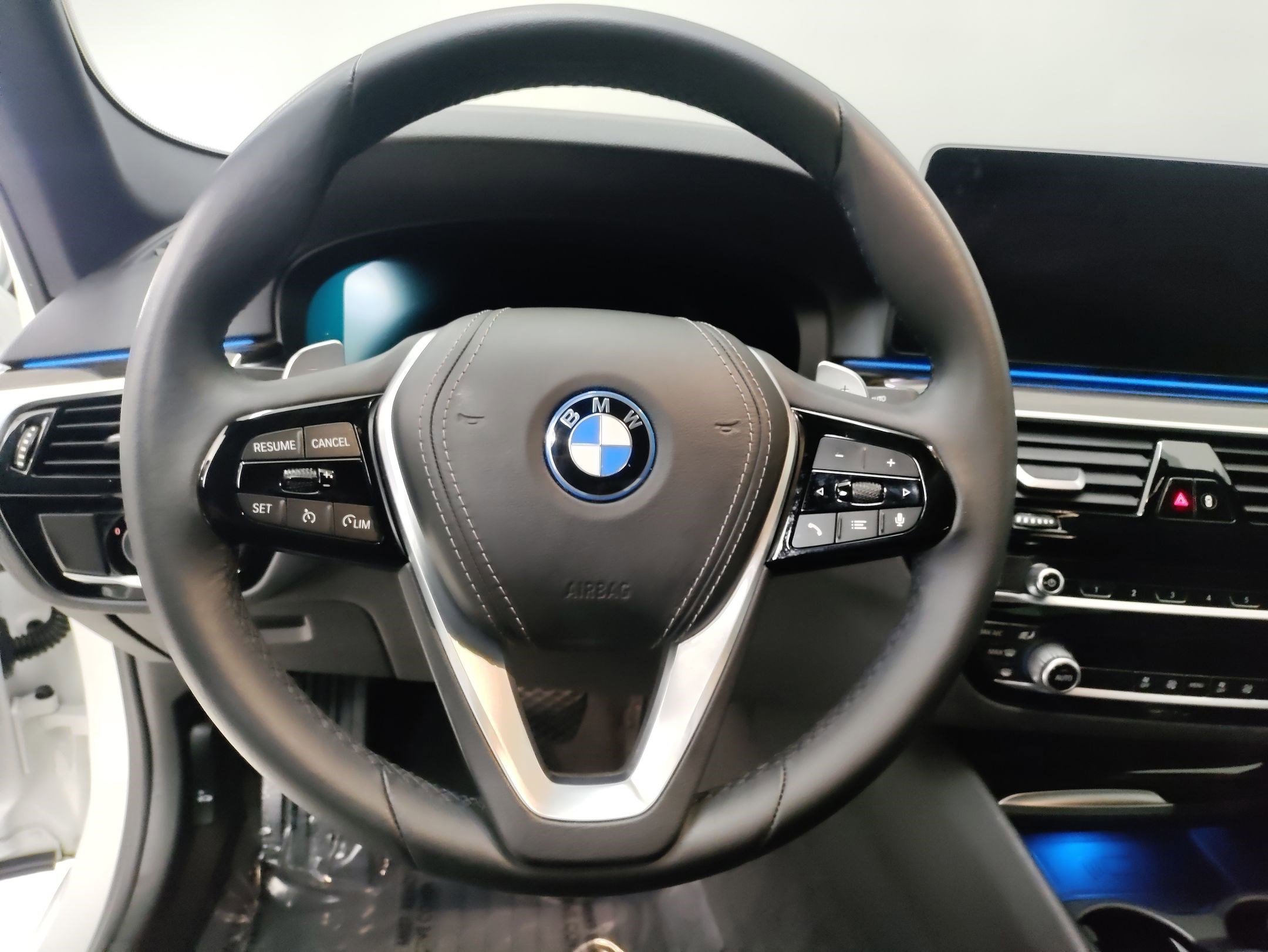 Certified 2023 BMW 530e image 16