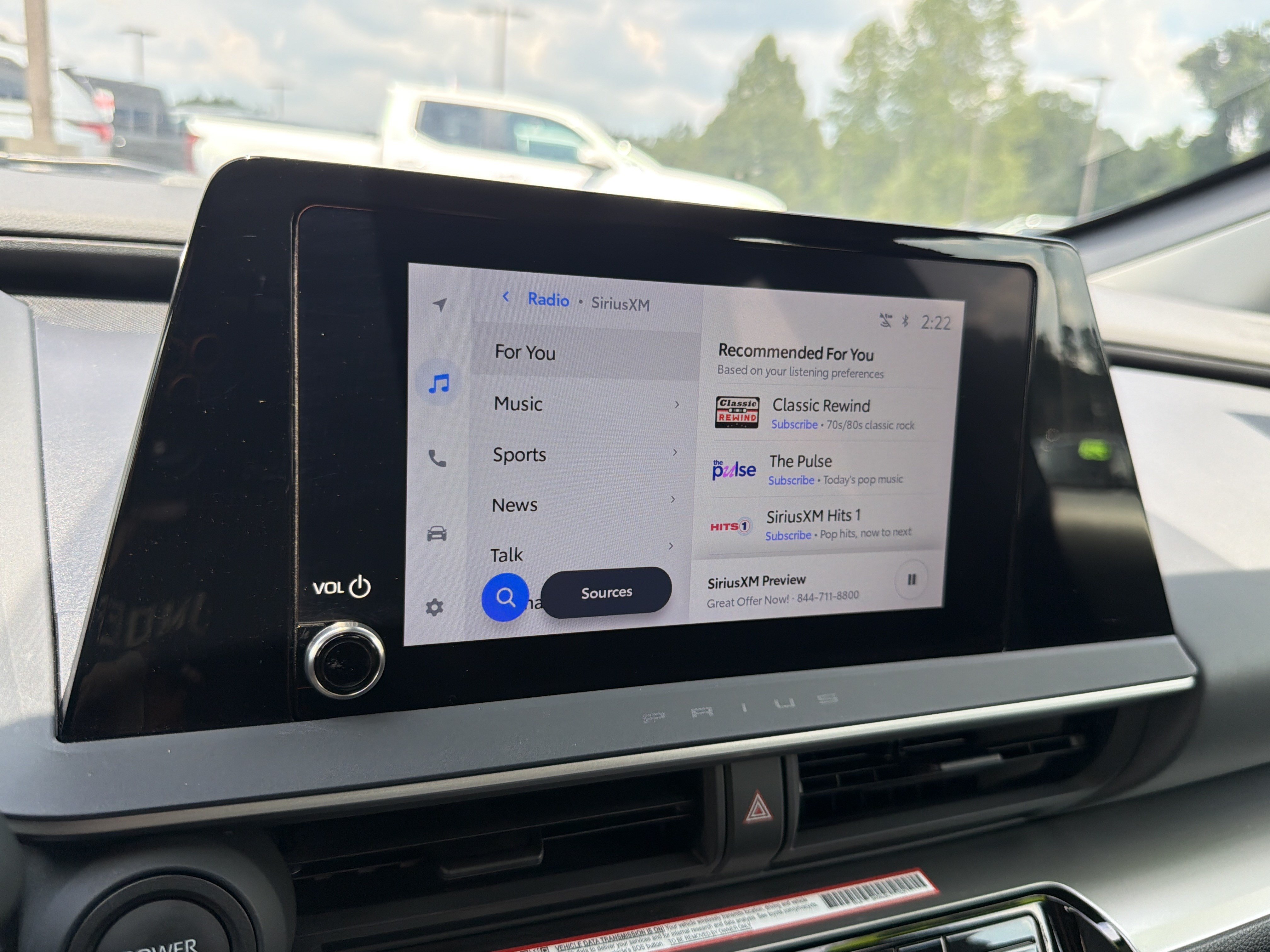 Certified 2025 Toyota Prius LE AWD/4WD image 6