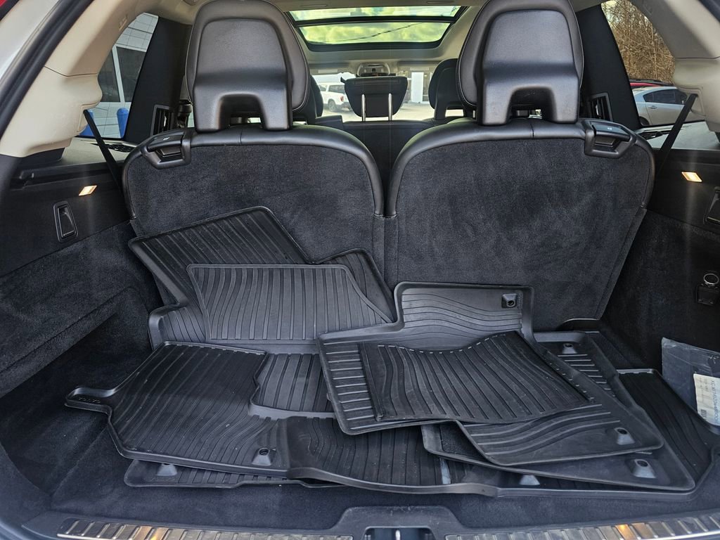 Used 2021 Volvo XC90 T5 Momentum w/ Climate Package image 24
