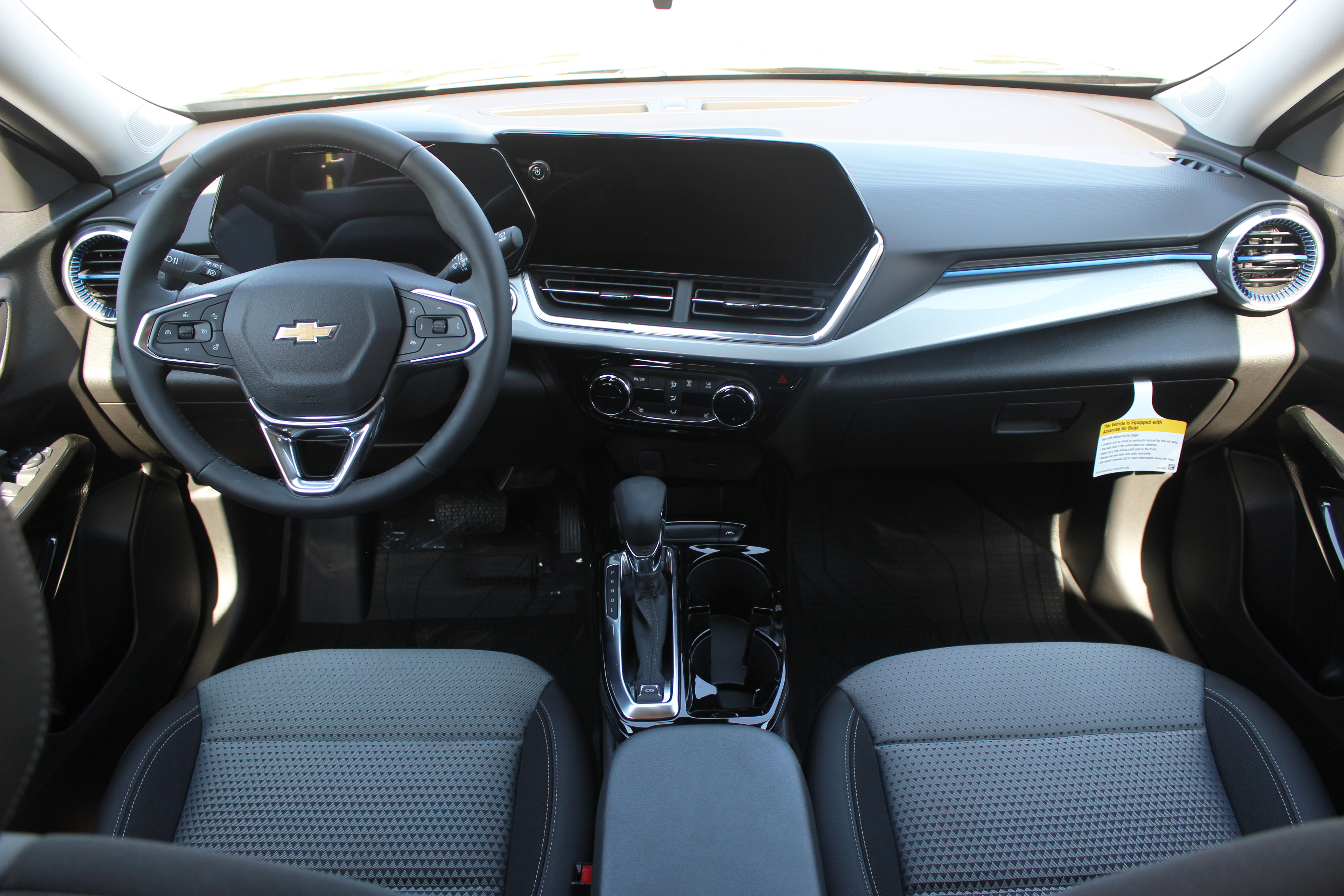 New 2025 Chevrolet Trax LT w/ Driver Confidence Package image 21