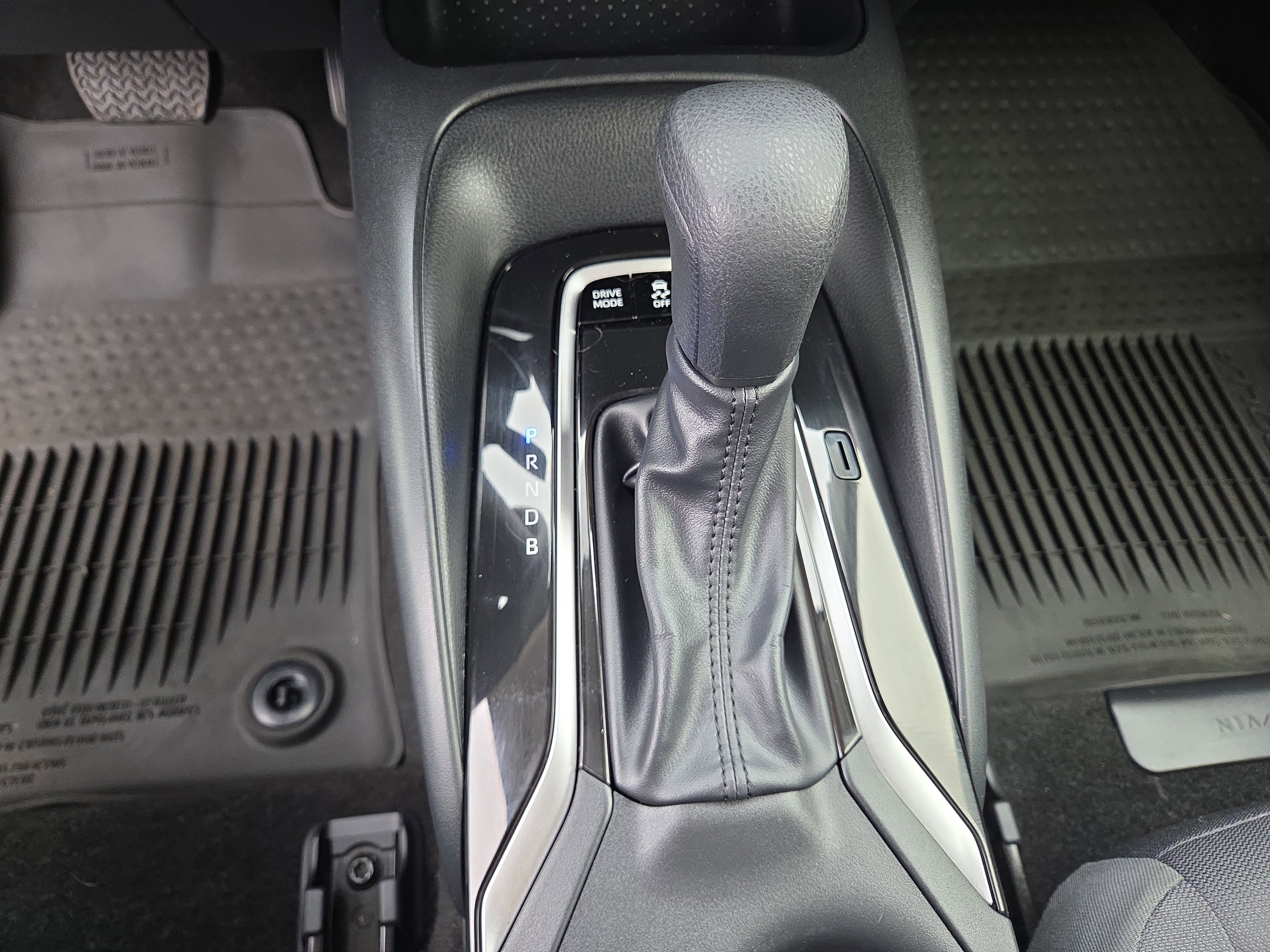 Certified 2024 Toyota Corolla LE w/ LE Convenience Package image 23