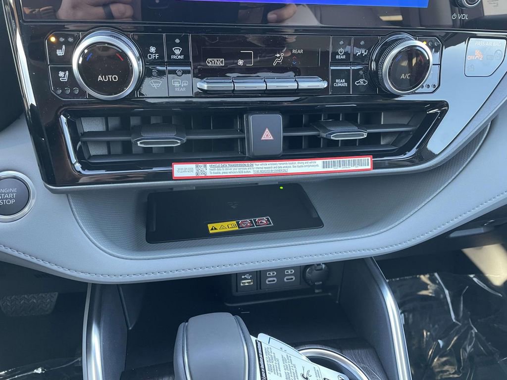 New 2026 Toyota Highlander Limited image 41