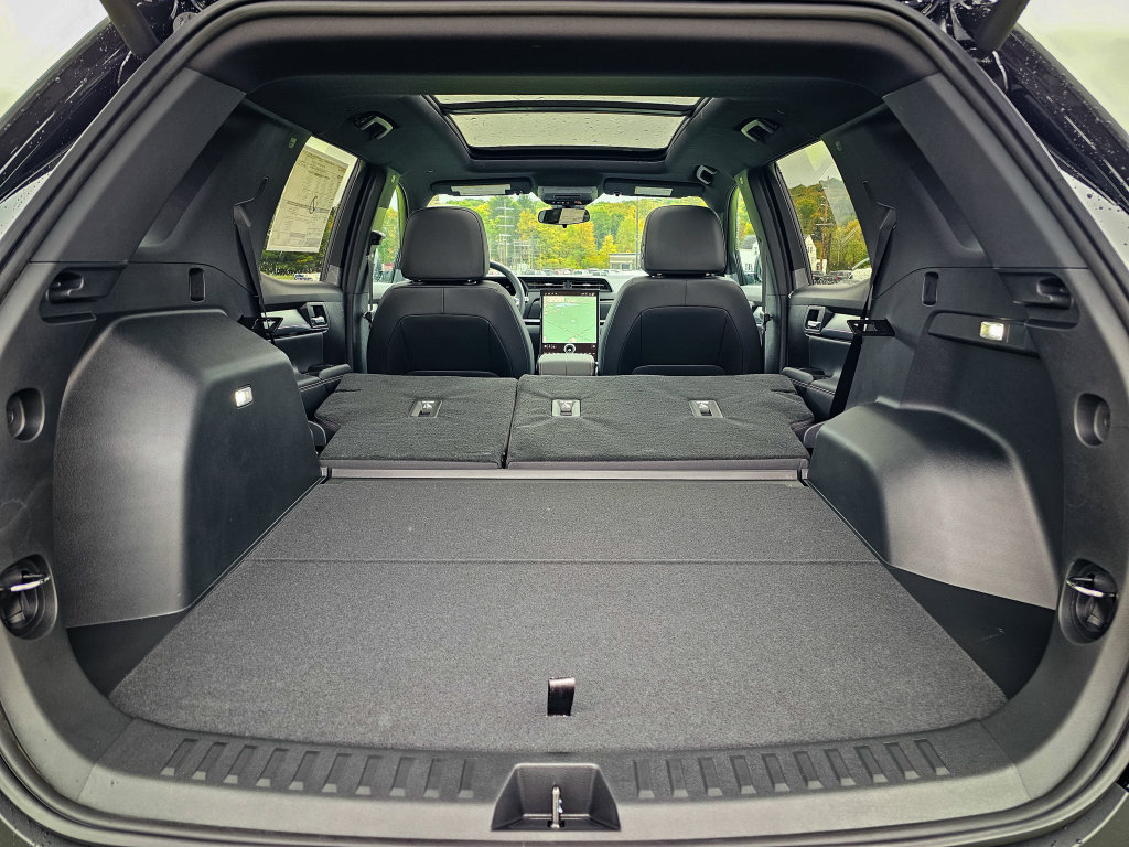 New 2027 GMC Terrain Elevation w/ Elevation Premium Package AWD/4WD image 37