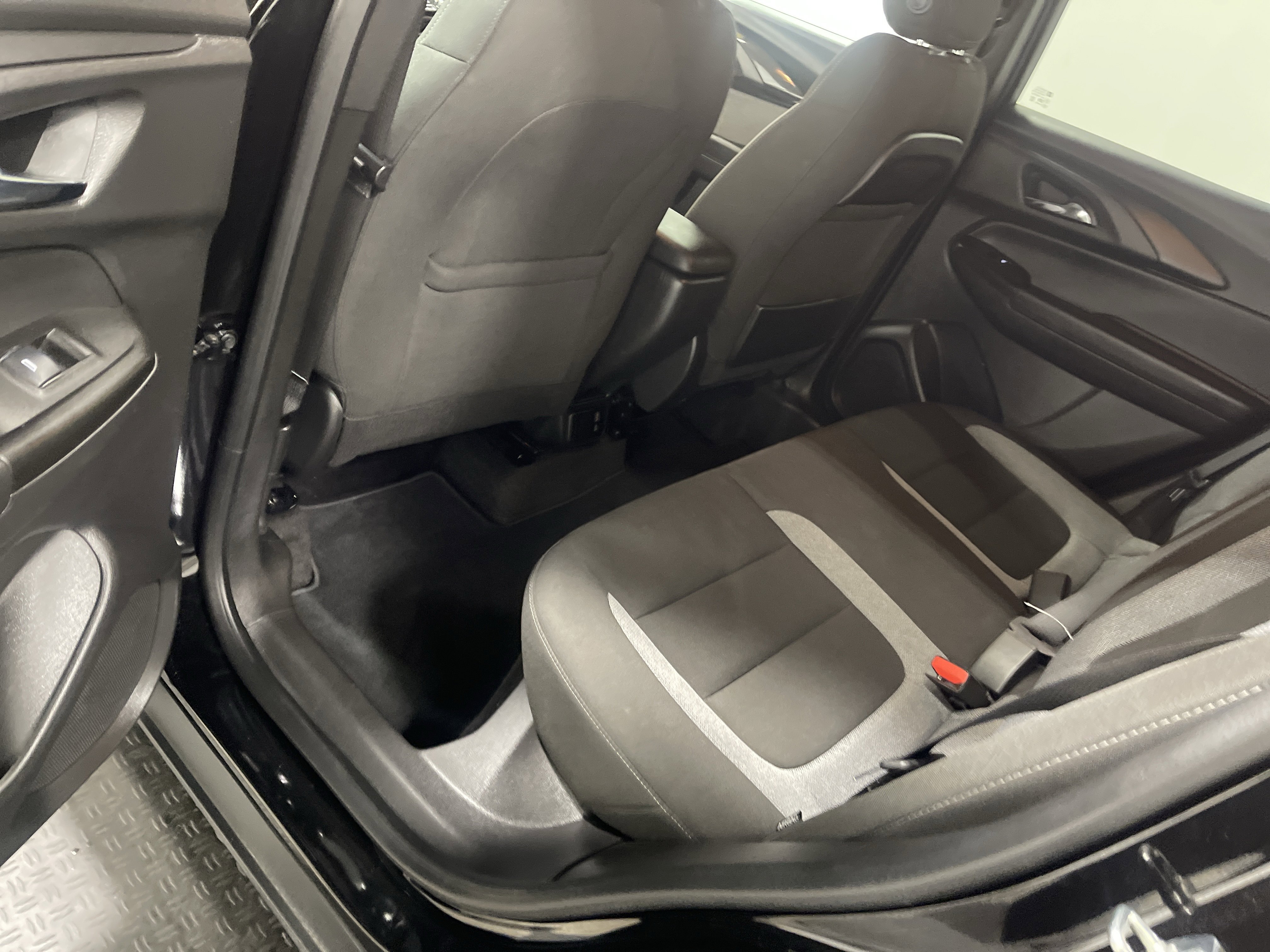 Used 2023 Chevrolet TrailBlazer LT w/ Convenience Package image 17