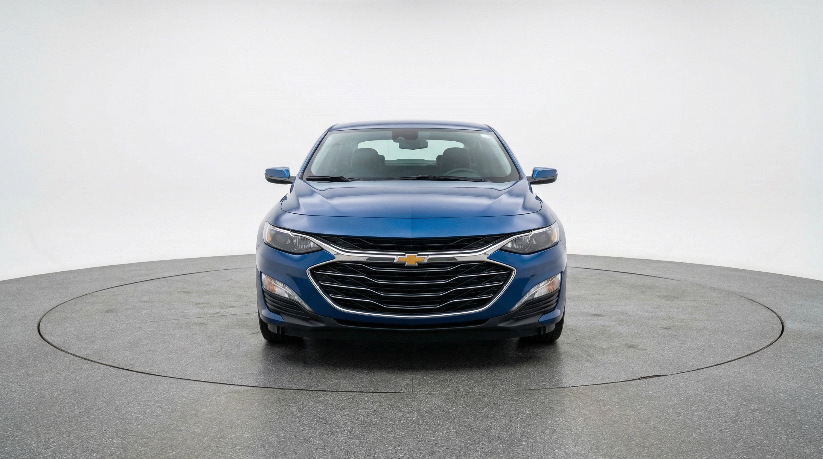 Used 2024 Chevrolet Malibu LT image 2