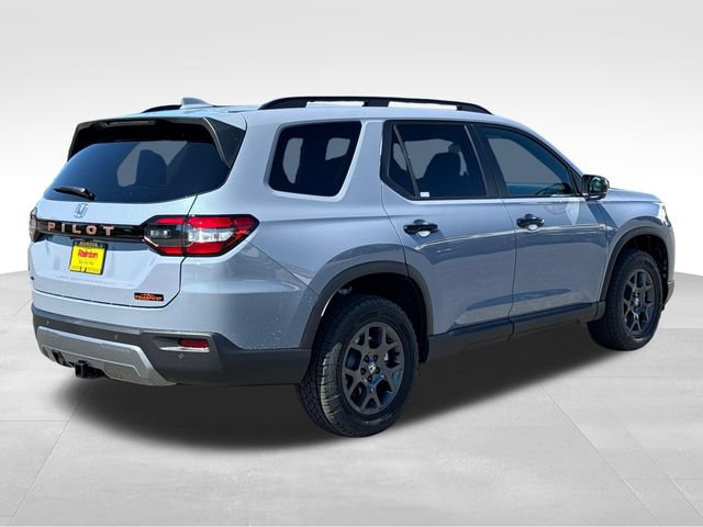 New 2026 Honda Pilot TrailSport image 8