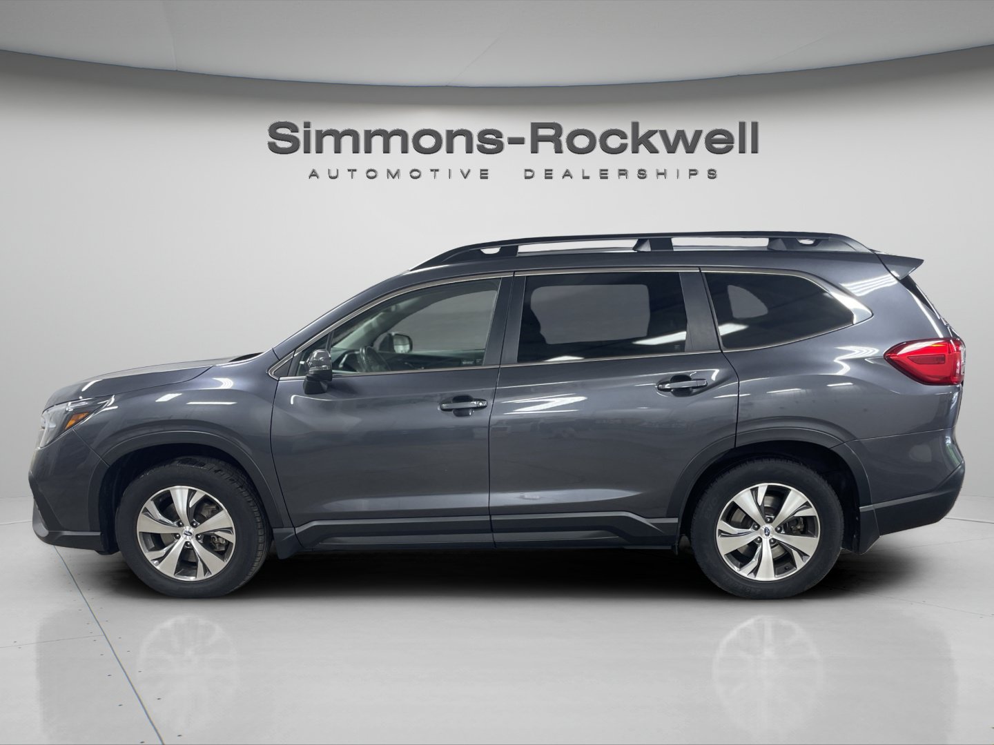 Used 2023 Subaru Ascent Premium w/ Convenience Package AWD/4WD image 2