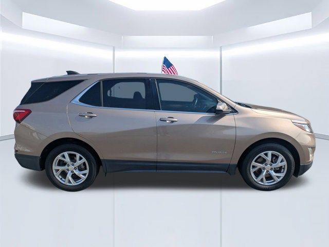 Used 2018 Chevrolet Equinox LT image 3