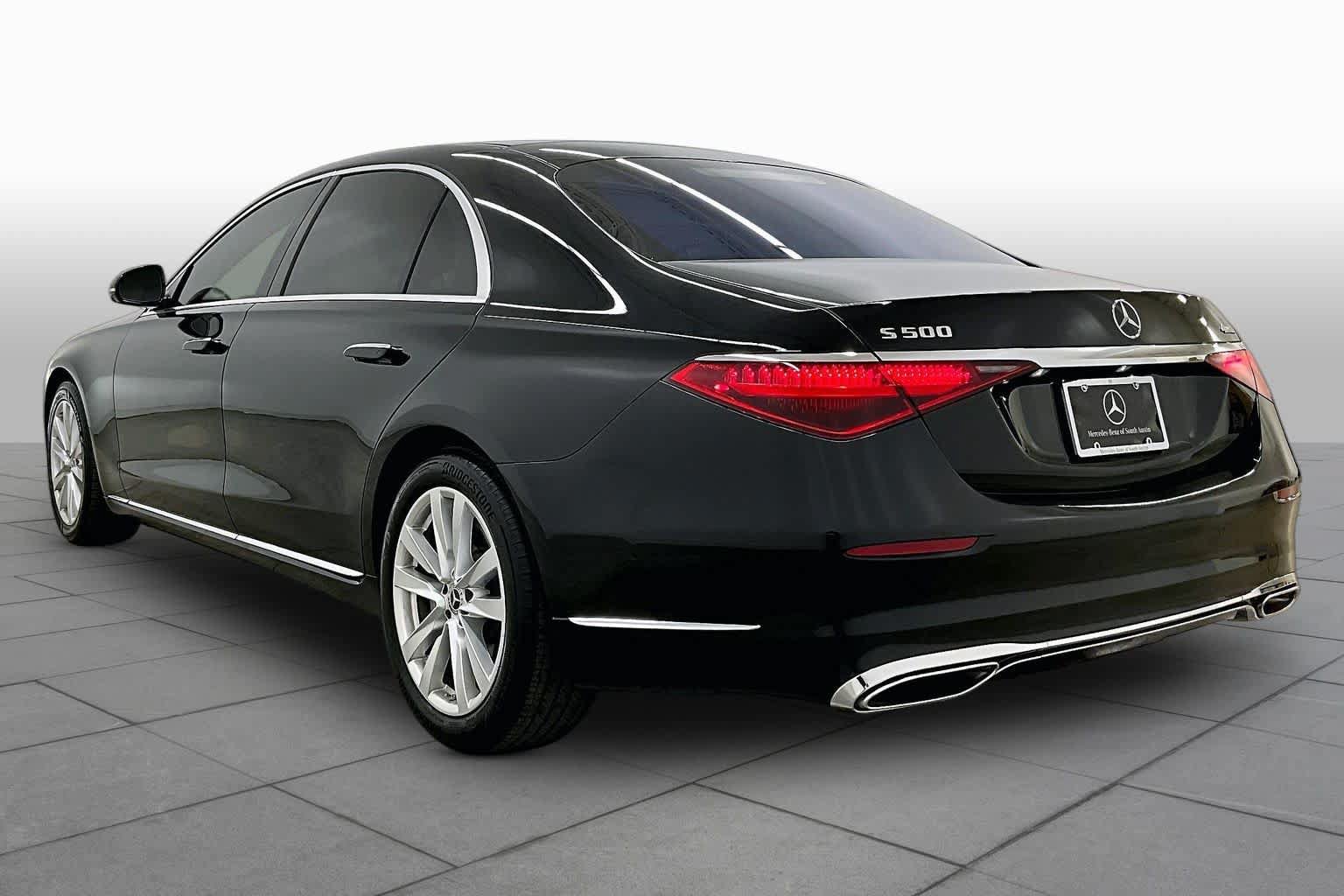 Used 2025 Mercedes-Benz S 500 4MATIC image 12
