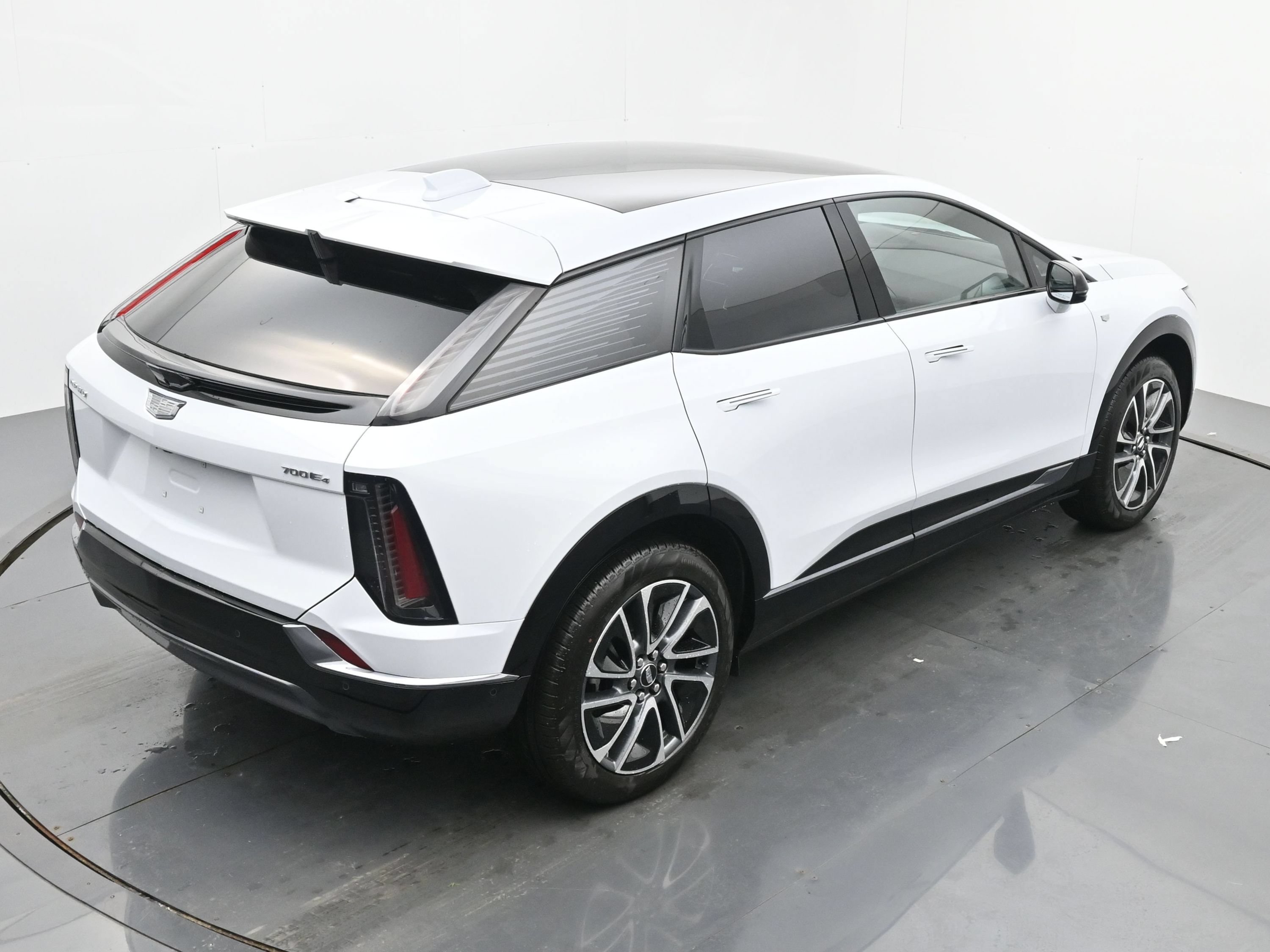 New 2026 Cadillac Optiq Sport 2 AWD/4WD image 27