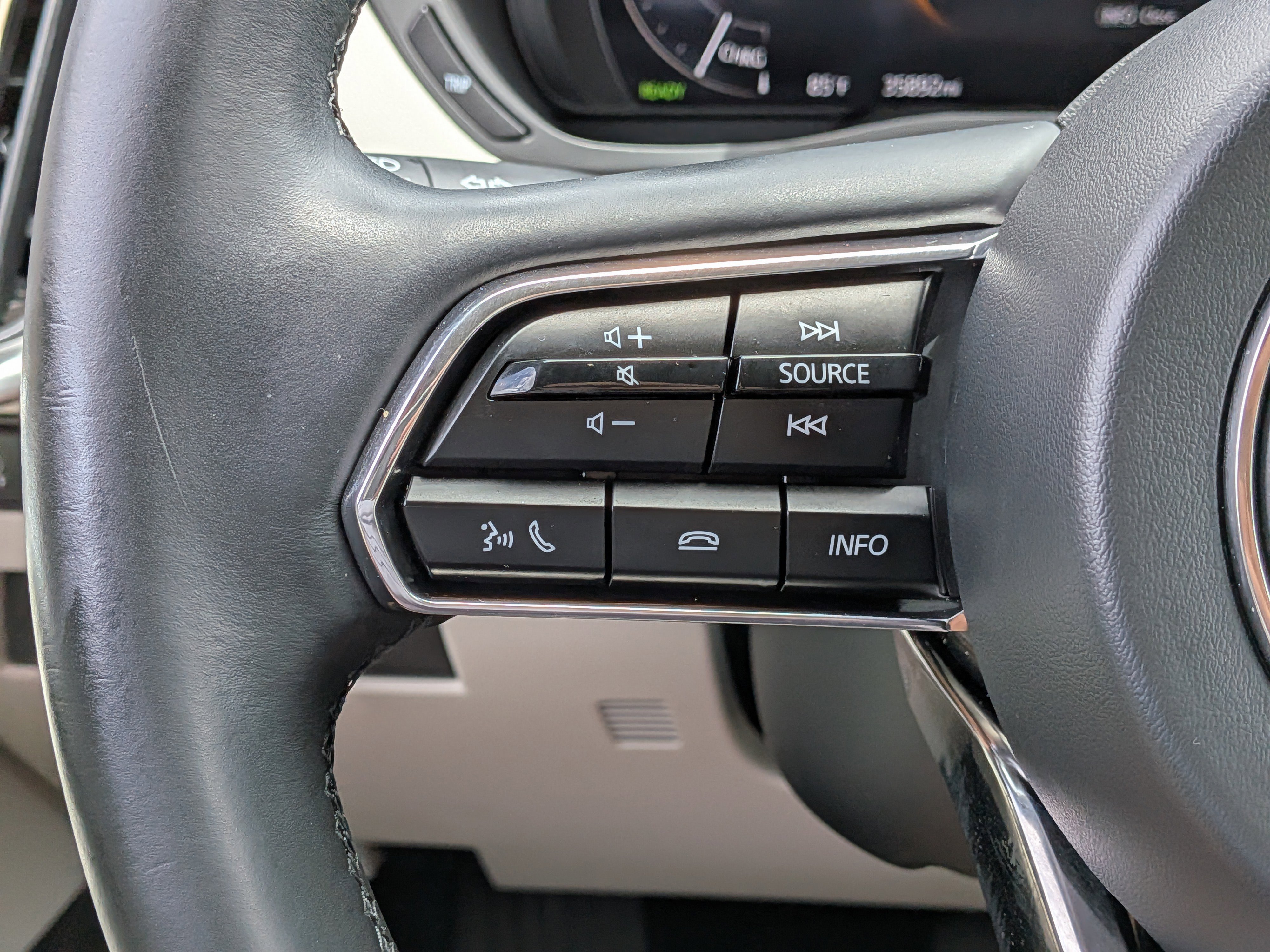 Certified 2024 MAZDA CX-90 Plug-In Hybrid w/ Premium Plus AWD/4WD image 25