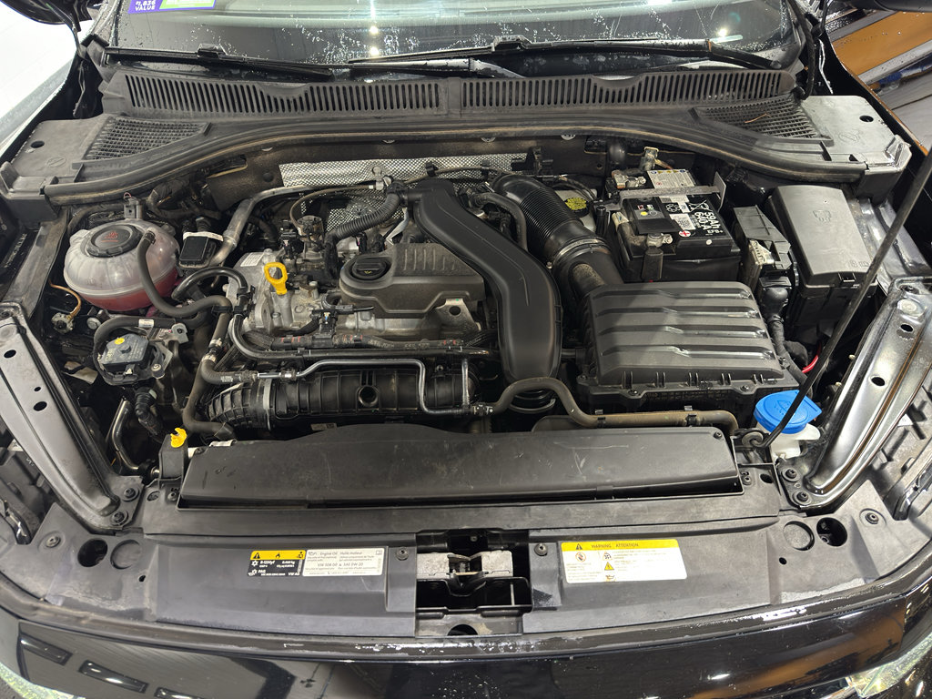 Used 2025 Volkswagen Jetta SE FWD image 30
