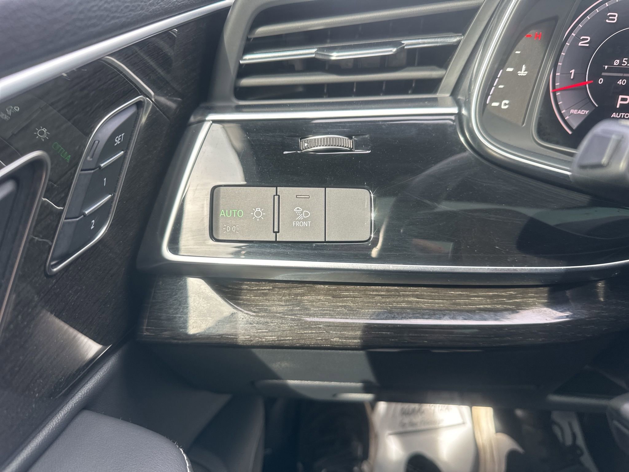 Used 2025 Audi Q7 3.0T Premium Plus AWD/4WD image 27