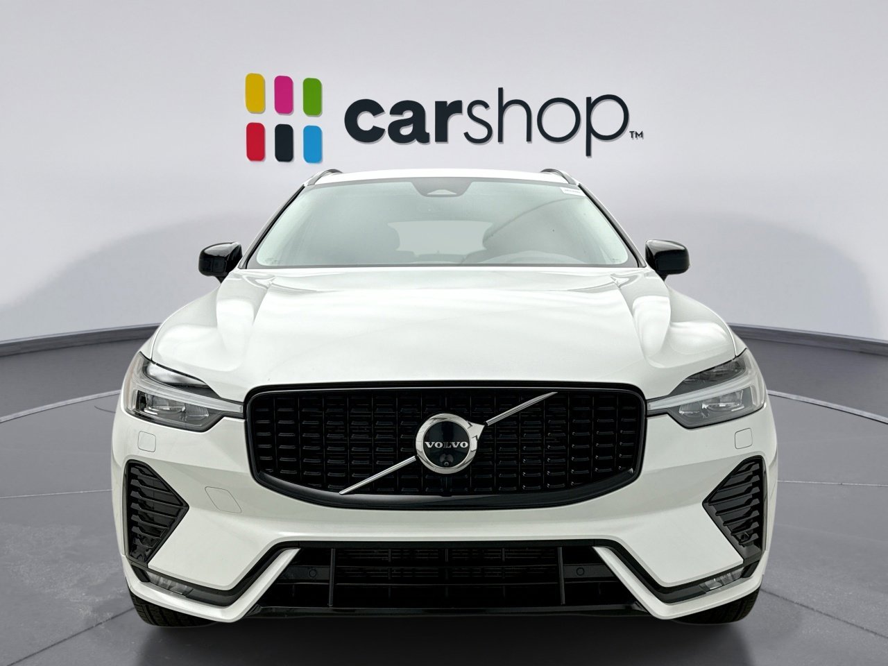 Used 2025 Volvo XC60 B5 Plus image 8