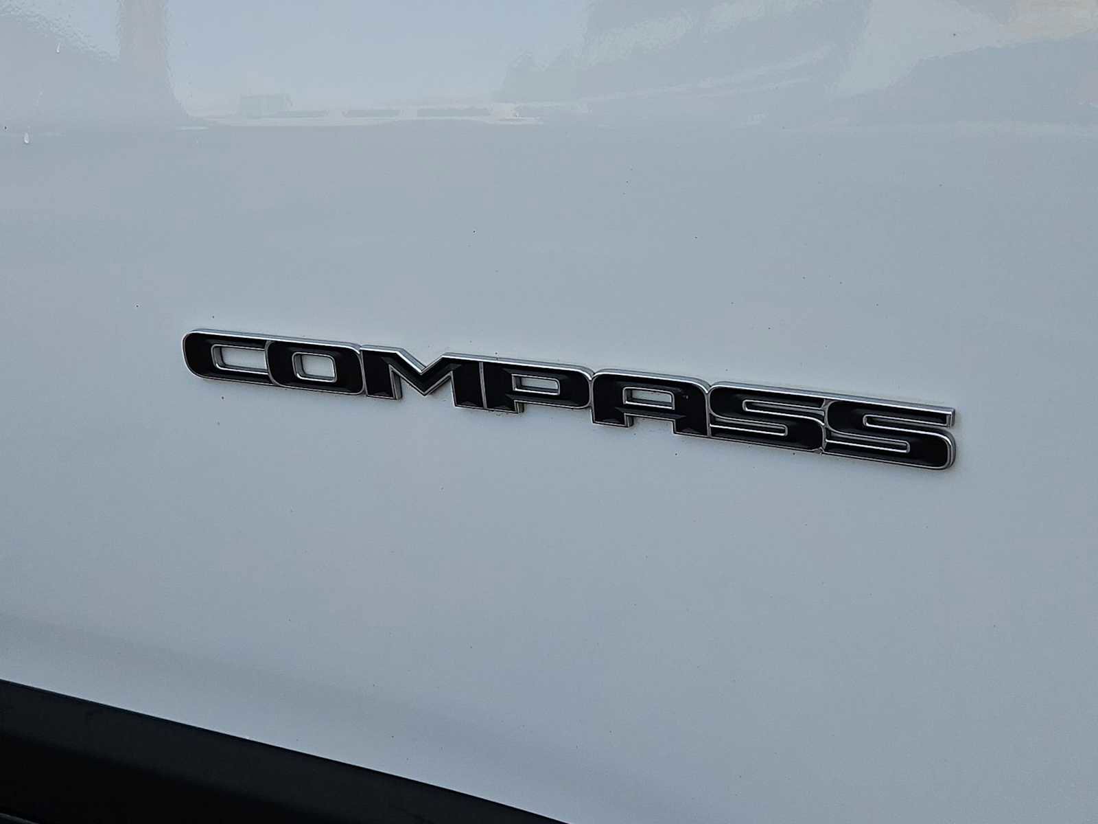 Used 2020 Jeep Compass Limited image 13