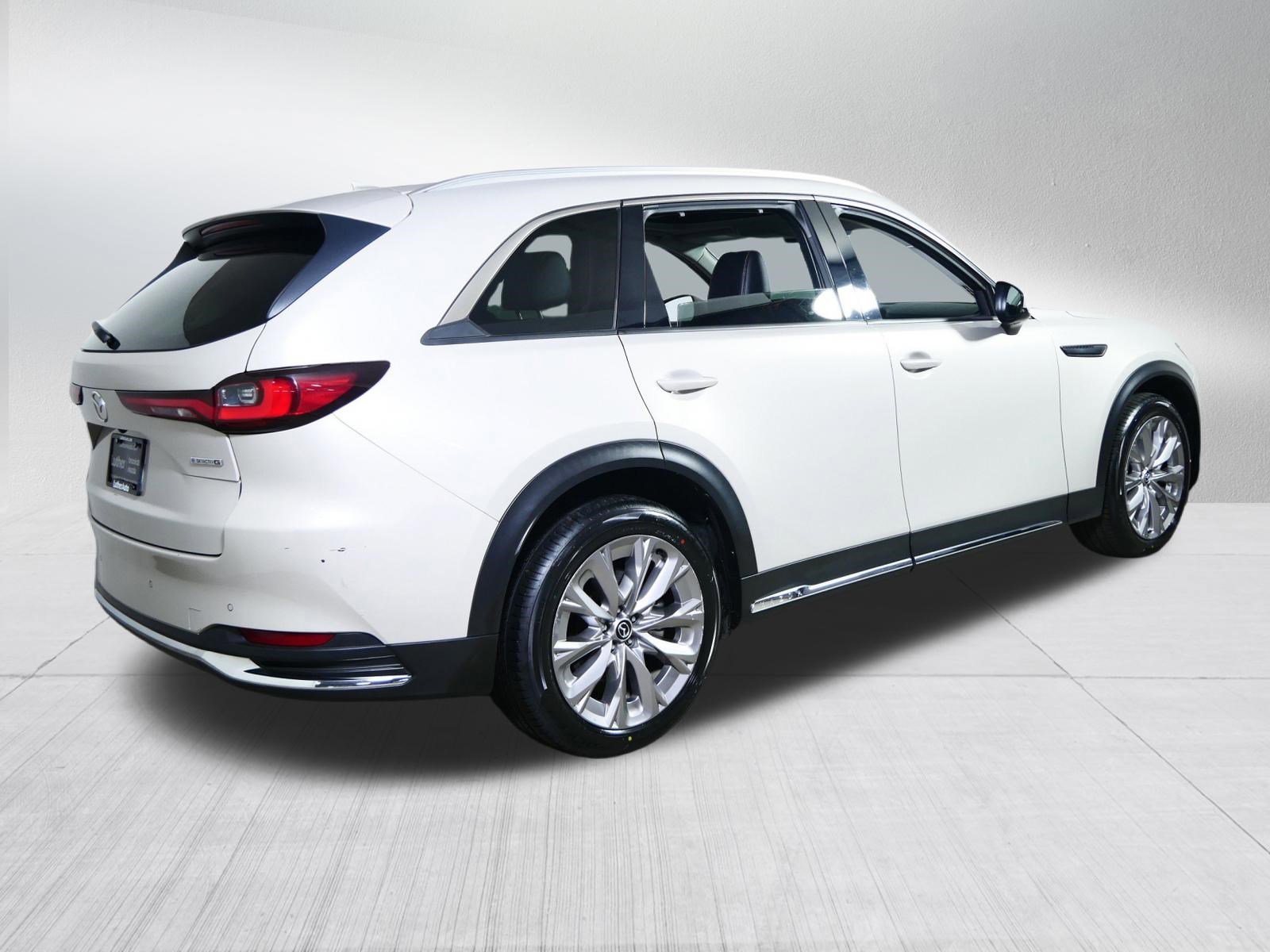 Used 2024 MAZDA CX-90 3.3 Turbo w/ Premium Package AWD/4WD image 7