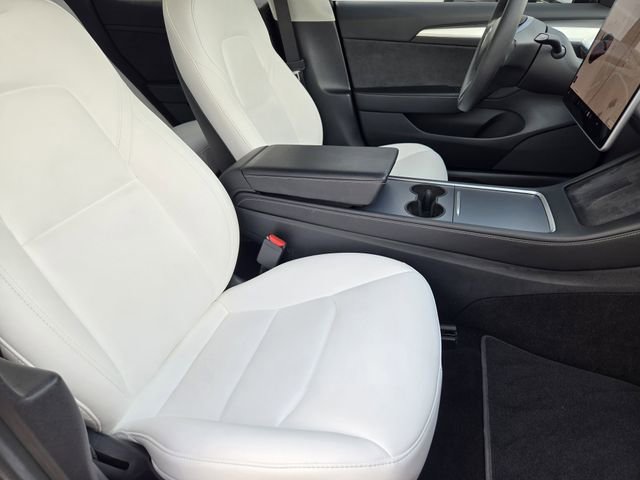 Used 2021 Tesla Model 3 Performance image 14