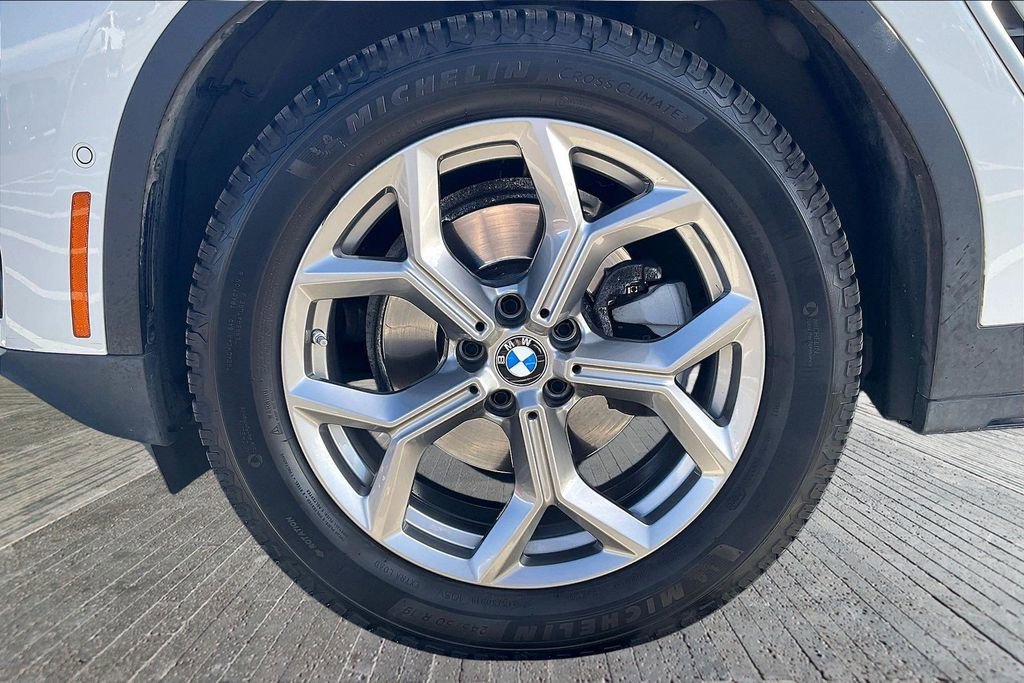 Used 2024 BMW X3 xDrive30i w/ Premium Package image 34