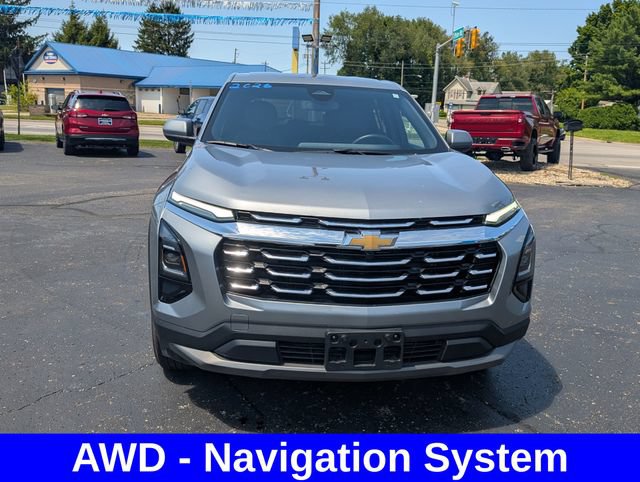 Used 2026 Chevrolet Equinox LT w/ Convenience Package II AWD/4WD image 2