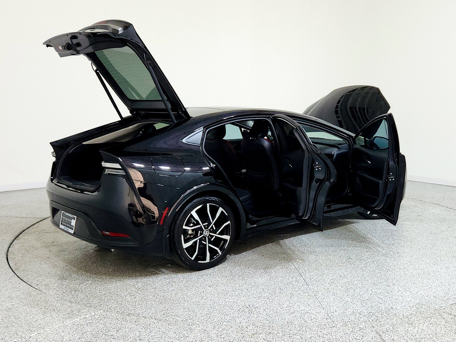 Used 2024 Toyota Prius Prime image 9