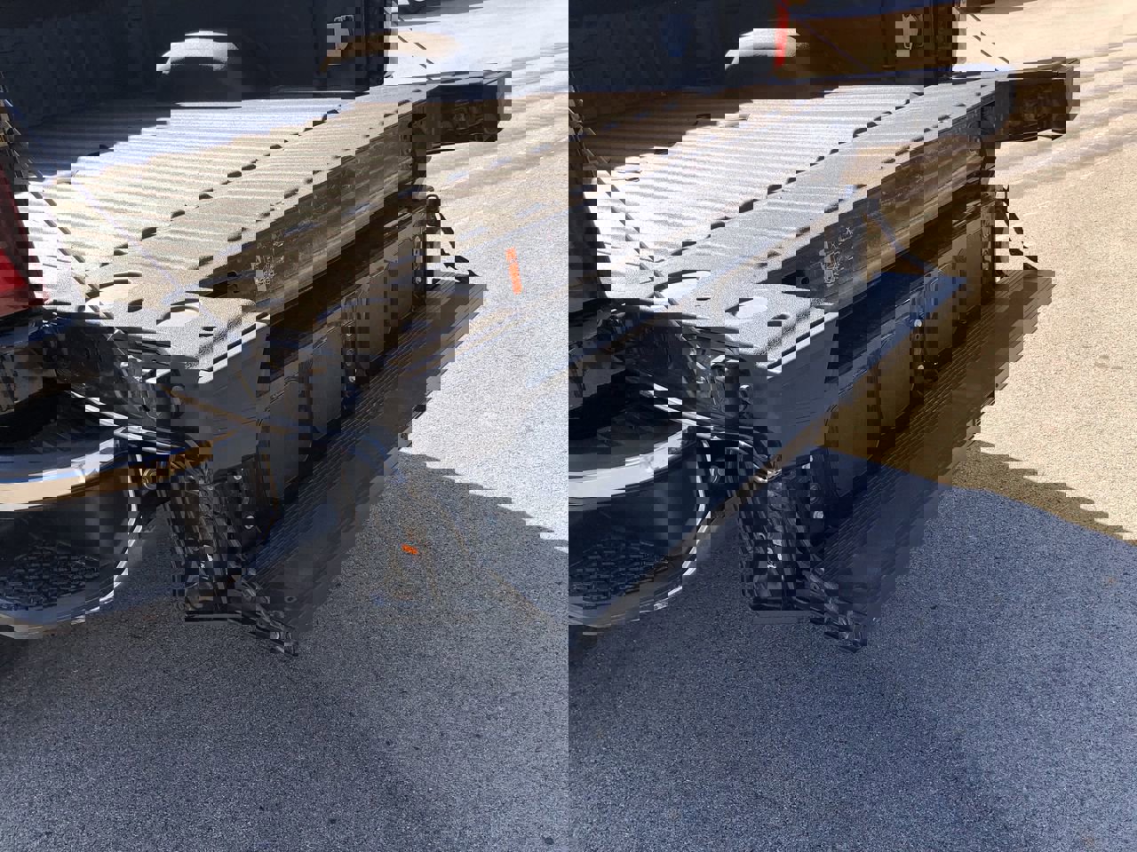 Used 2024 GMC Sierra 2500 SLT w/ SLT Convenience Package image 25